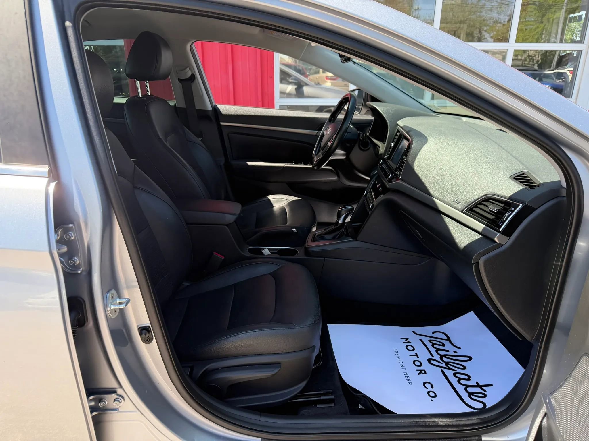 Used 2017 Hyundai Elantra Limited FWD image 14
