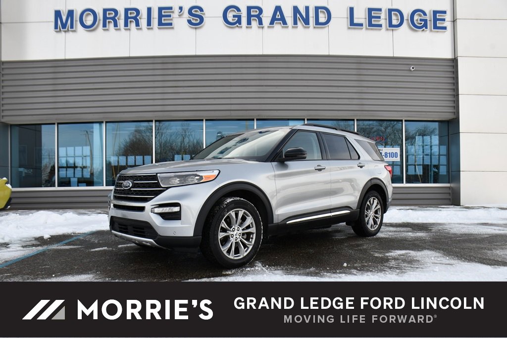 Used 2023 Ford Explorer XLT w/ Equipment Group 202A image 1