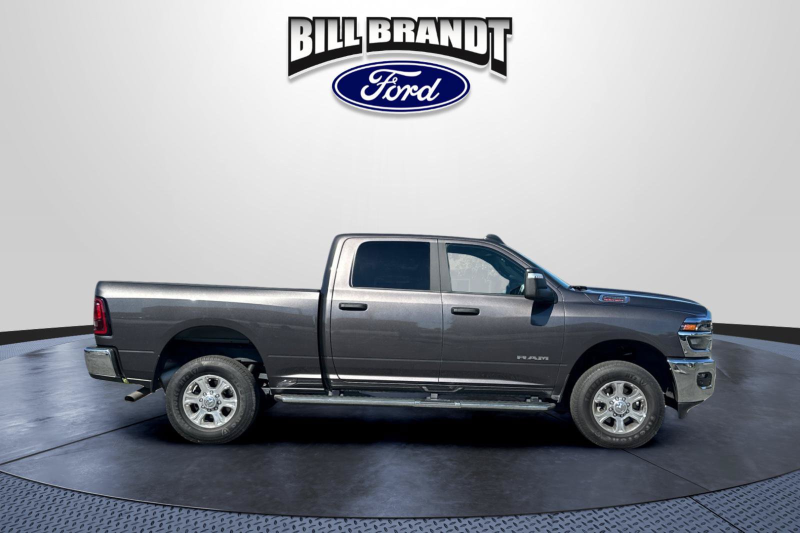 Used 2026 RAM 2500 Big Horn AWD/4WD image 2