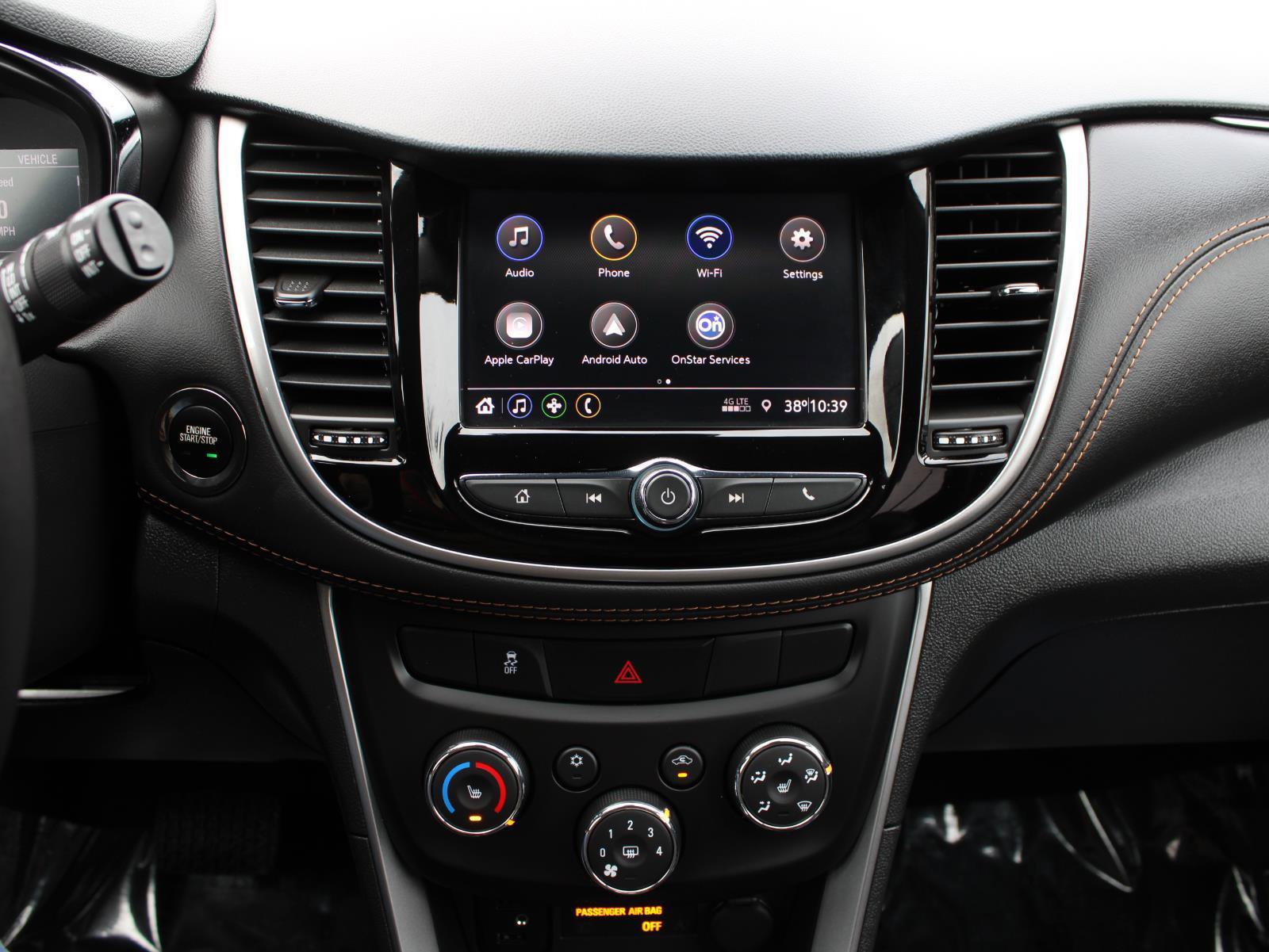 Used 2022 Chevrolet Trax LT w/ Premium Seat Package image 12