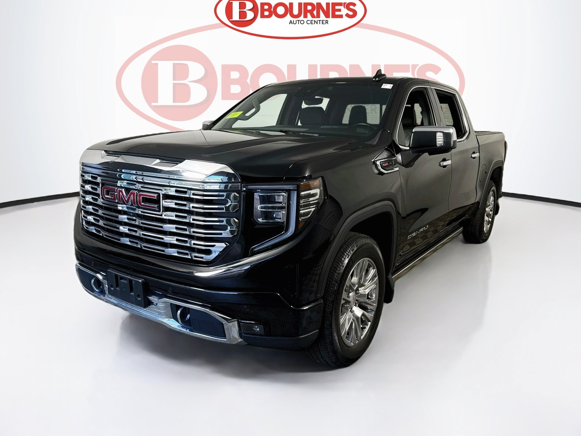 Used 2023 GMC Sierra 1500 Denali w/ Technology Package AWD/4WD image 8