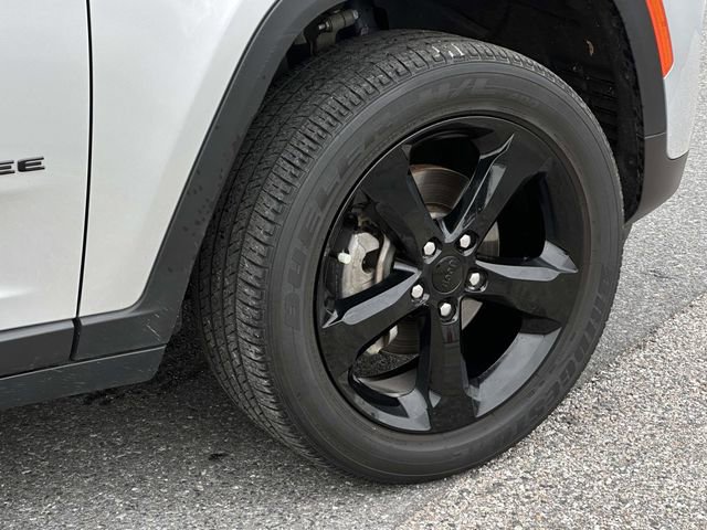 Used 2022 Jeep Grand Cherokee Altitude image 31