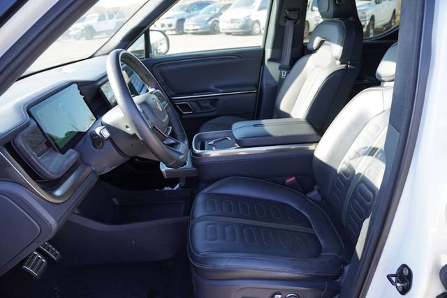 Used 2022 Rivian R1T Adventure image 16