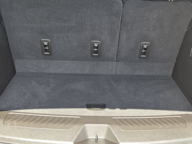 Used 2021 GMC Yukon SLT w/ SLT Luxury Plus Package RWD image 33