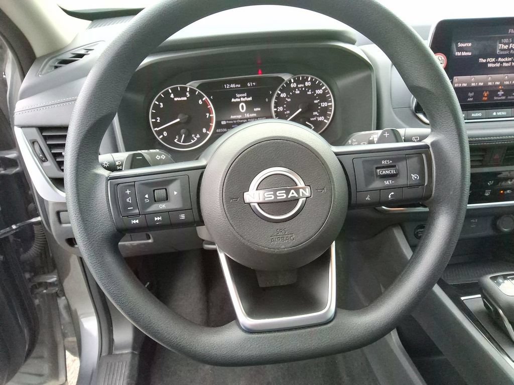 Used 2024 Nissan Rogue S AWD/4WD image 13