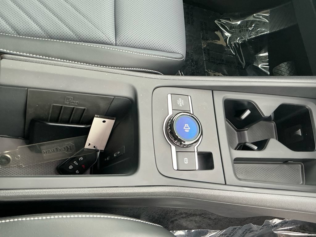 New 2026 Volkswagen Tiguan SE AWD/4WD image 17