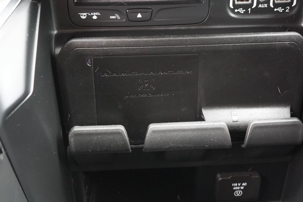 Used 2019 RAM 1500 Laramie AWD/4WD image 35
