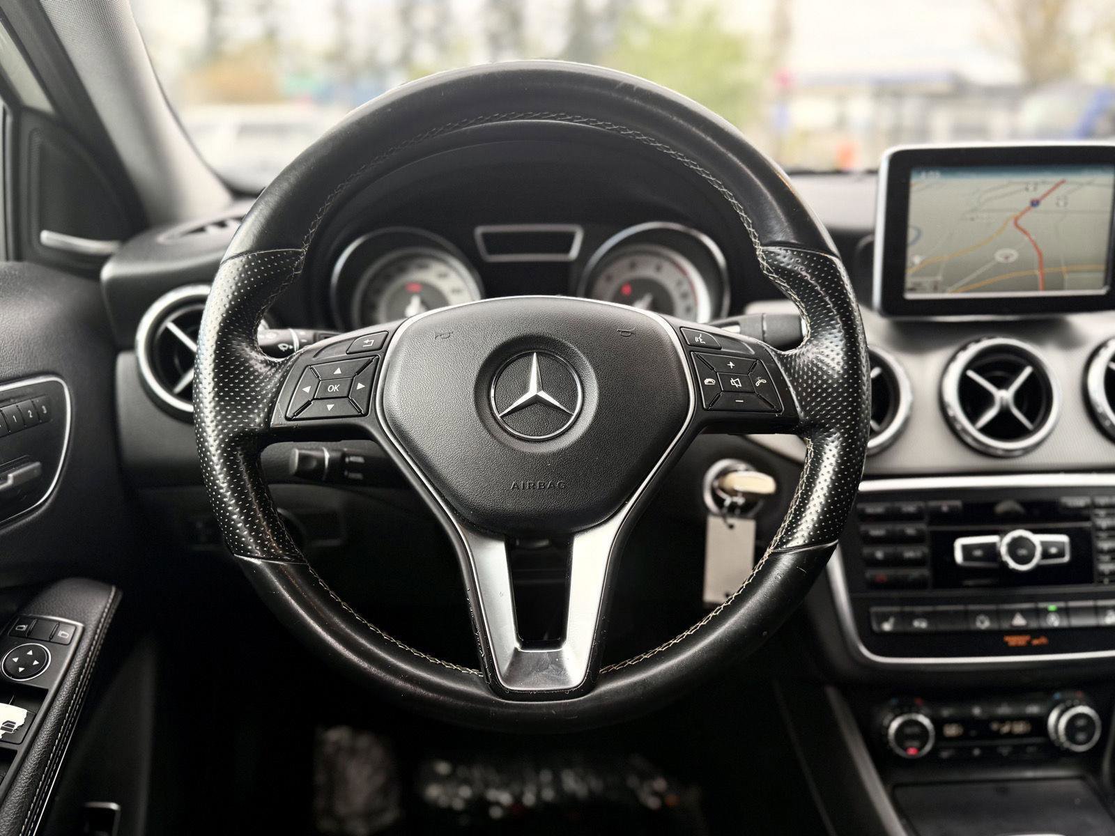 Used 2015 Mercedes-Benz GLA 250 4MATIC image 8