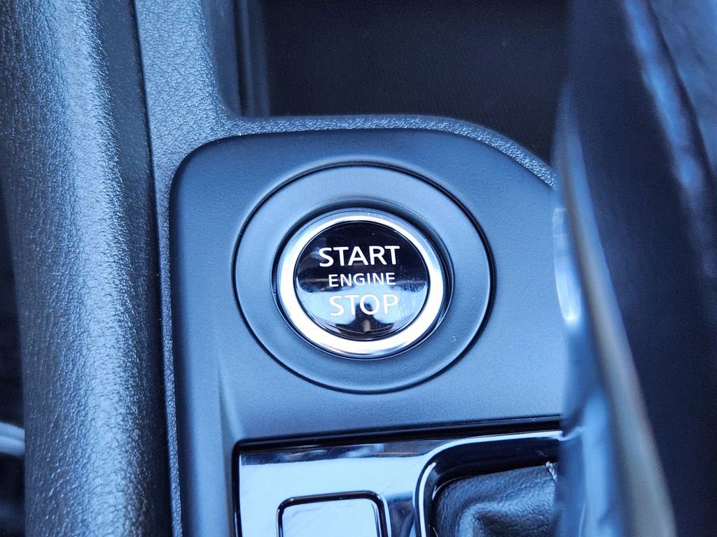 Used 2025 Nissan Sentra S image 23