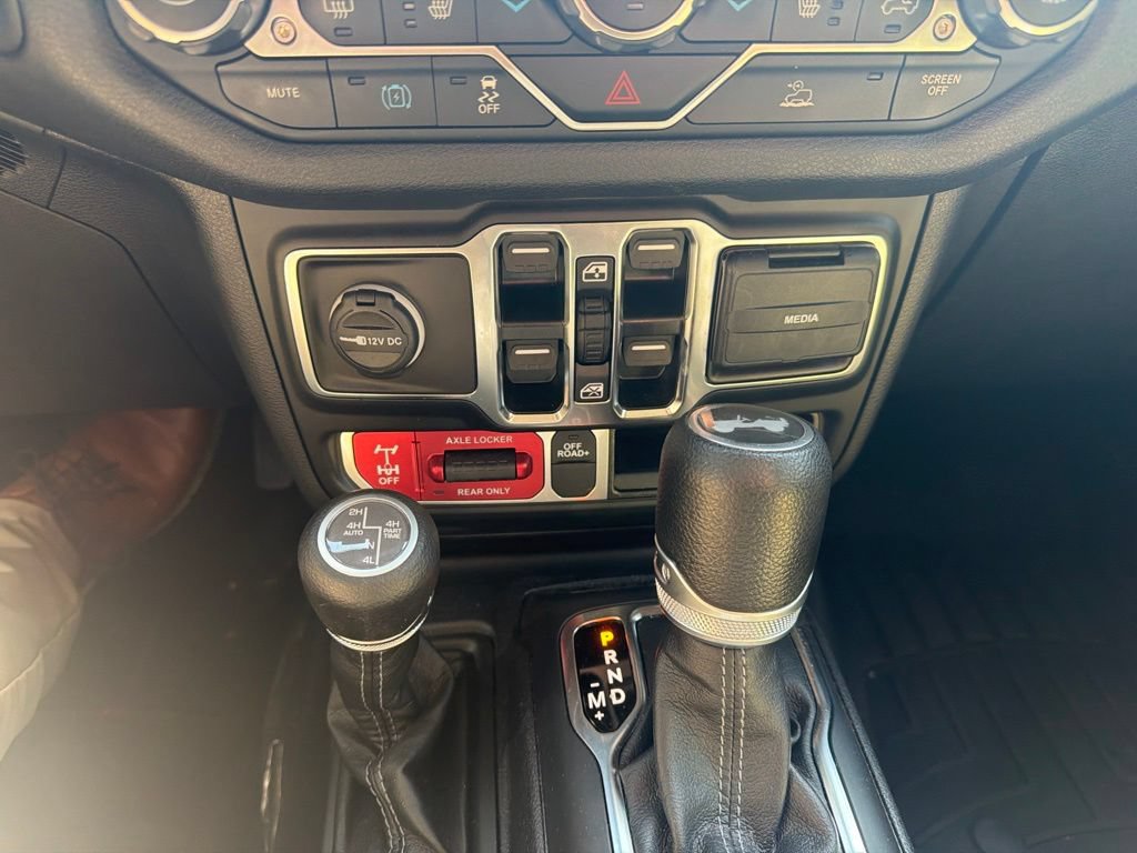 Used 2024 Jeep Wrangler Unlimited AWD/4WD image 8