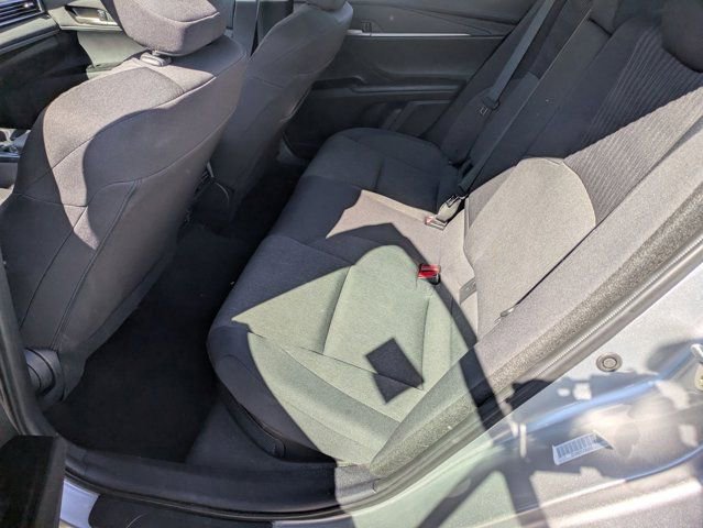 Used 2025 Toyota Camry LE image 27