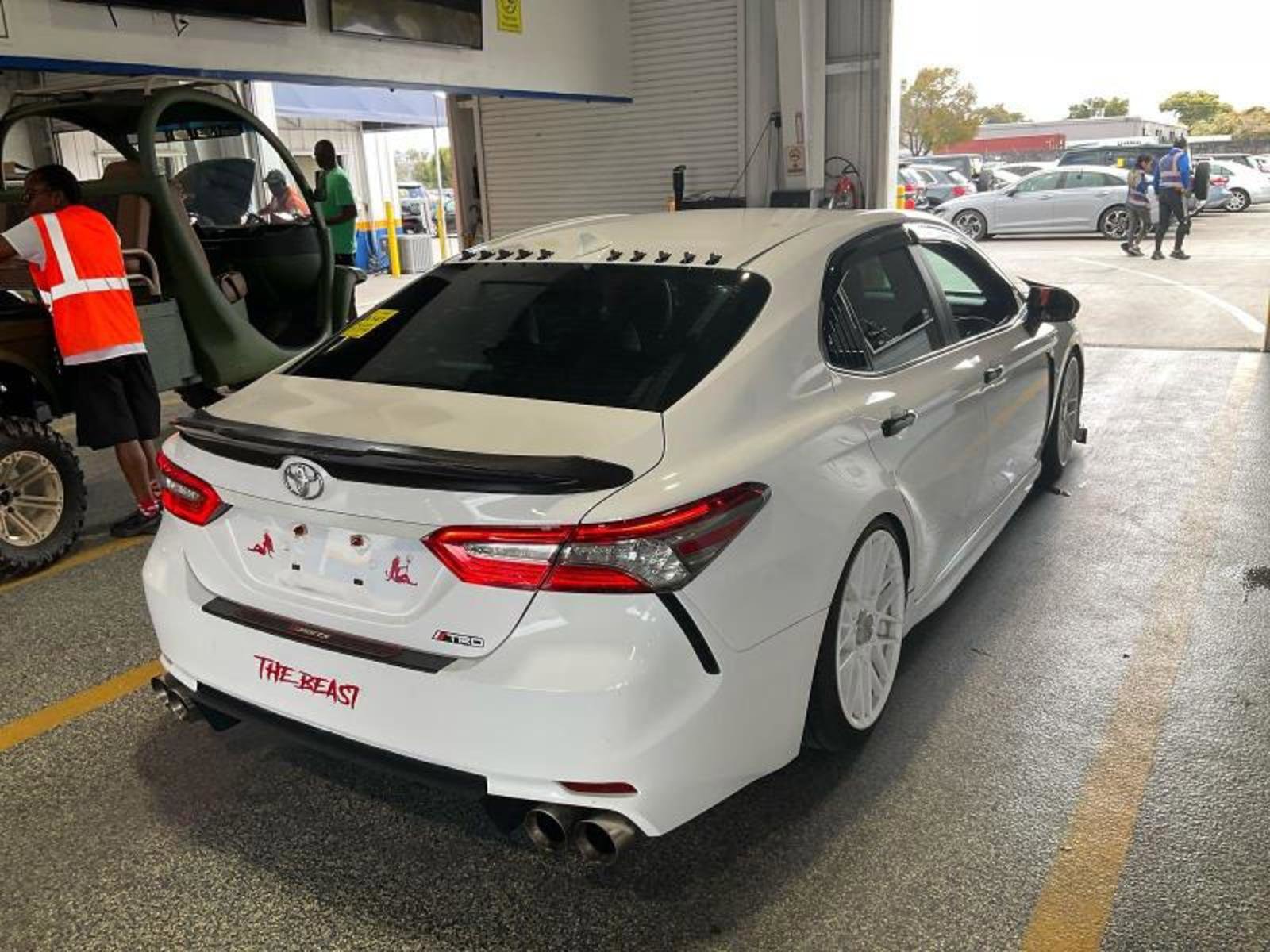 Used 2018 Toyota Camry SE w/ Audio Package image 5