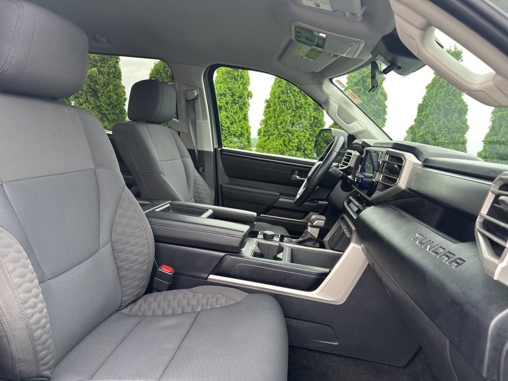Used 2024 Toyota Tundra SR5 w/ SR5 Convenience Package AWD/4WD image 34