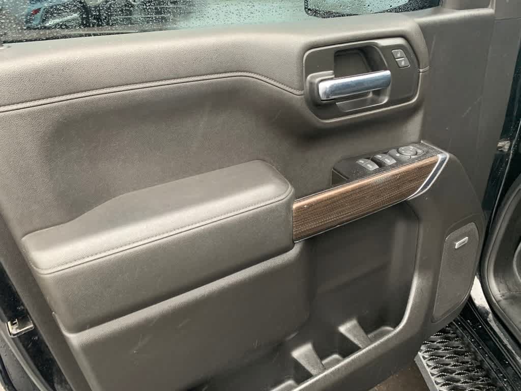 Used 2019 Chevrolet Silverado 1500 LT Trail Boss AWD/4WD image 19