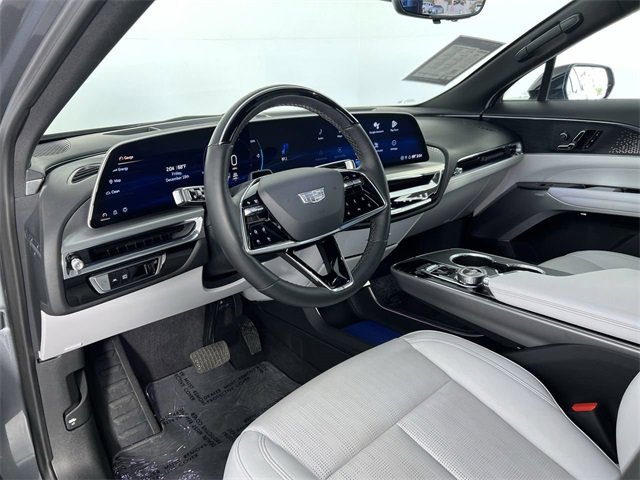 Used 2023 Cadillac Lyriq 2WD image 10