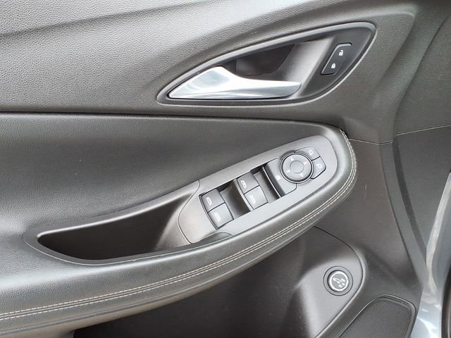 Used 2021 Buick Encore GX Select w/ Experience Buick Package image 11