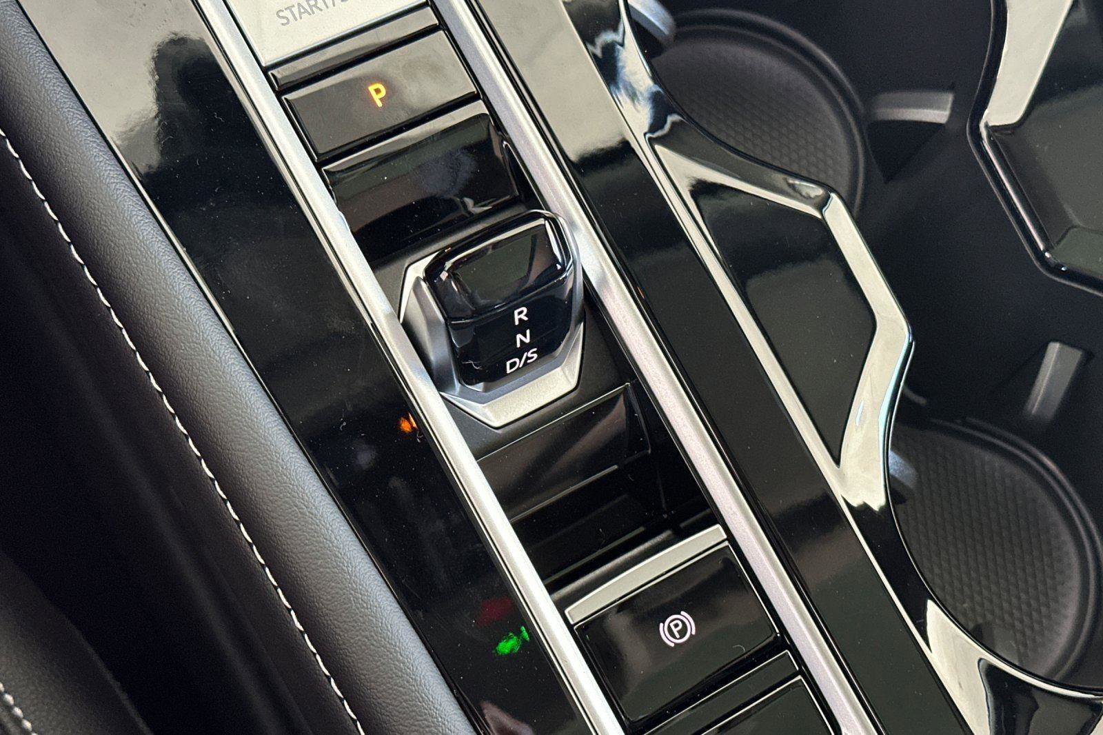 New 2026 Volkswagen Atlas SE w/ Panoramic Sunroof Package image 21