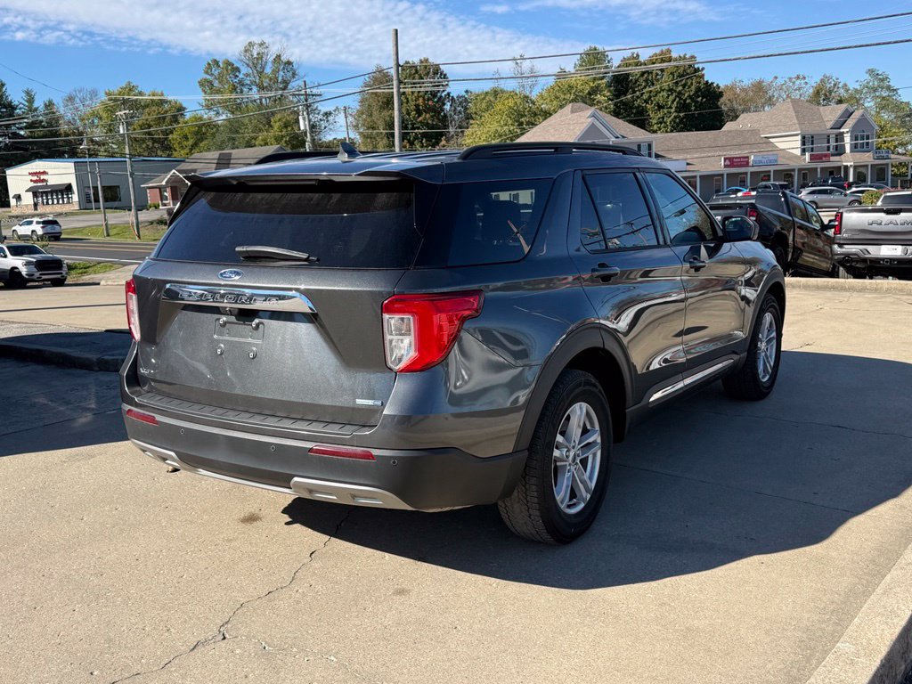 Used 2020 Ford Explorer XLT w/ Equipment Group 202A AWD/4WD image 6