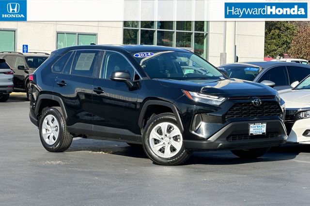 Used 2024 Toyota RAV4 LE image 1