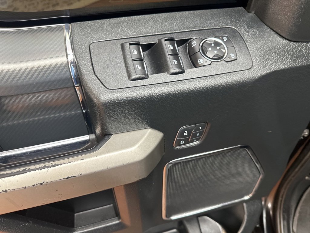 Used 2020 Ford F150 Lariat image 23