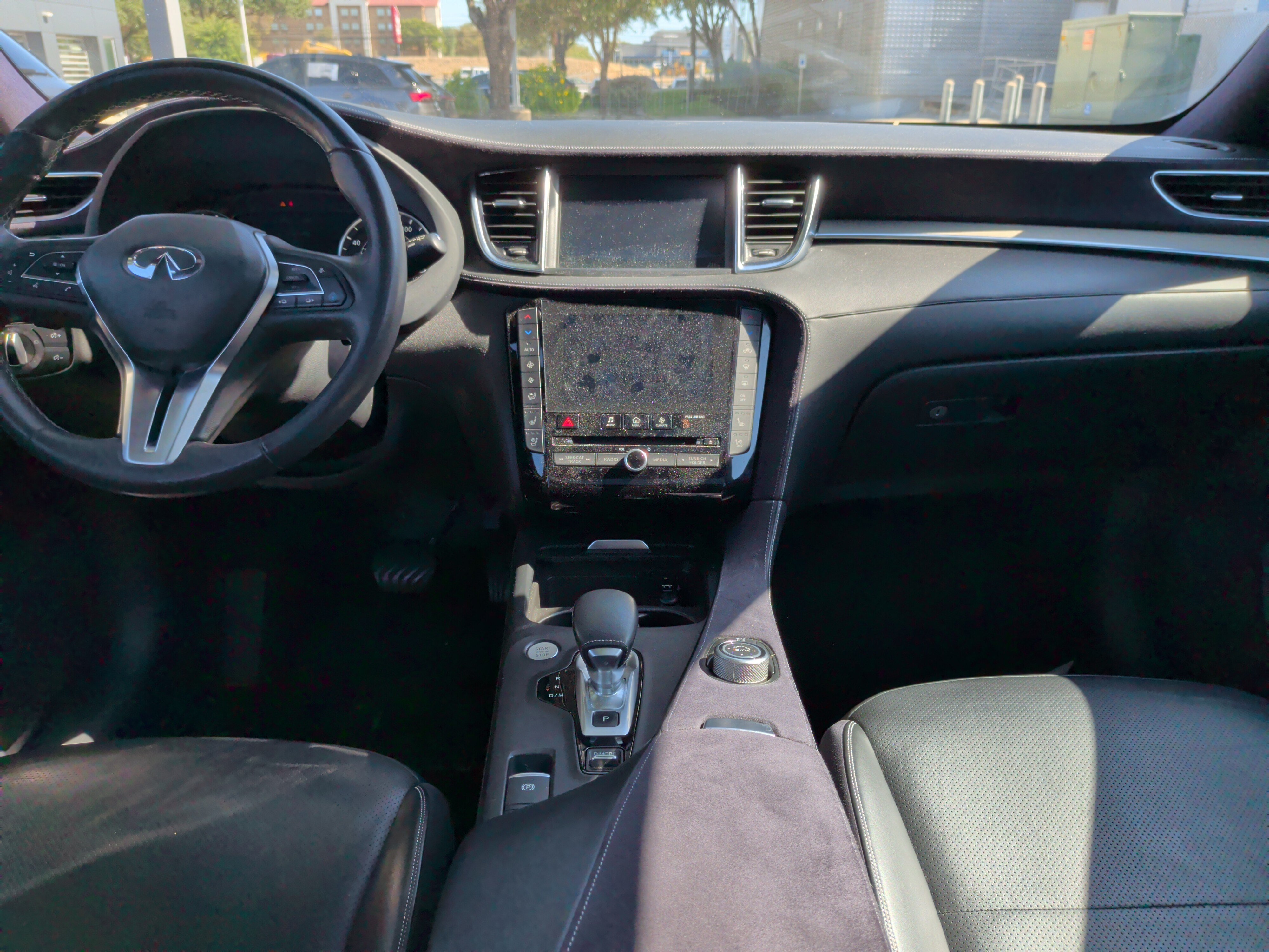 Used 2019 INFINITI QX50 Essential w/ Sensory Package FWD image 28