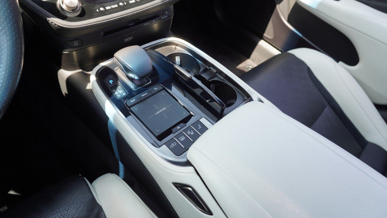 Used 2021 Lexus LS 500 F Sport w/ Dynamic Handling Package RWD image 20