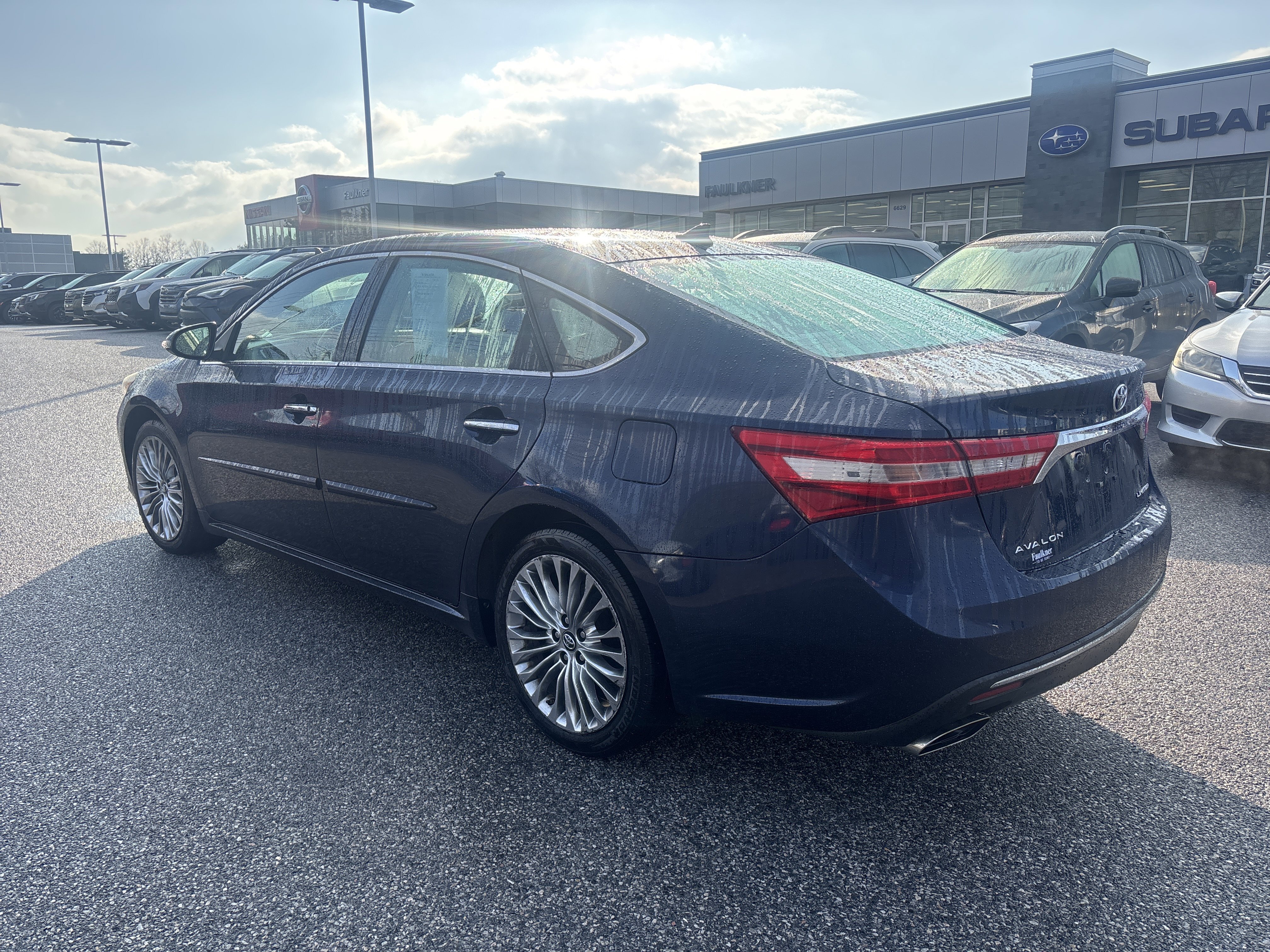 Used 2017 Toyota Avalon Limited w/ All Weather Liner Package image 9