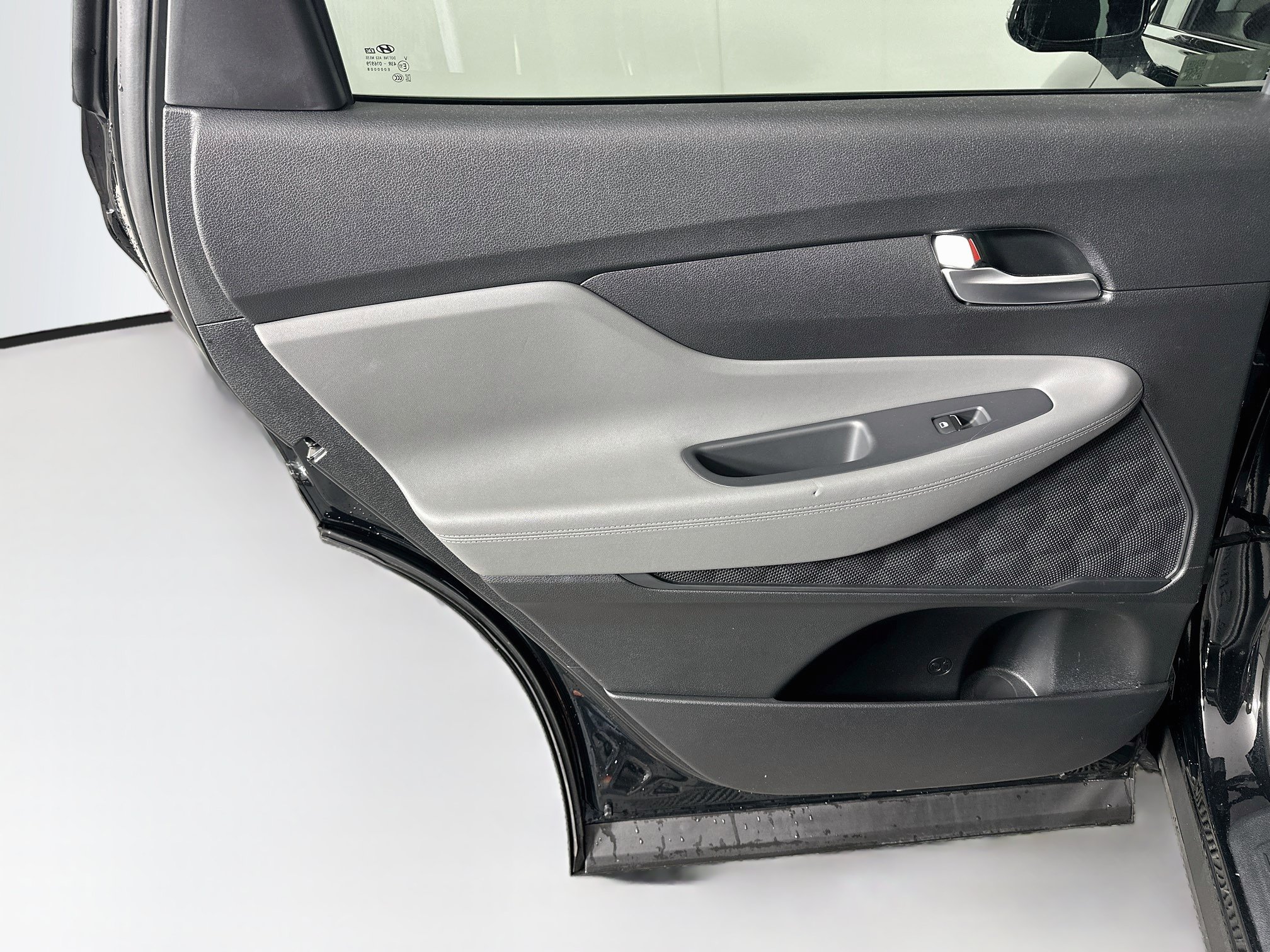 Used 2023 Hyundai Santa Fe SEL FWD image 27