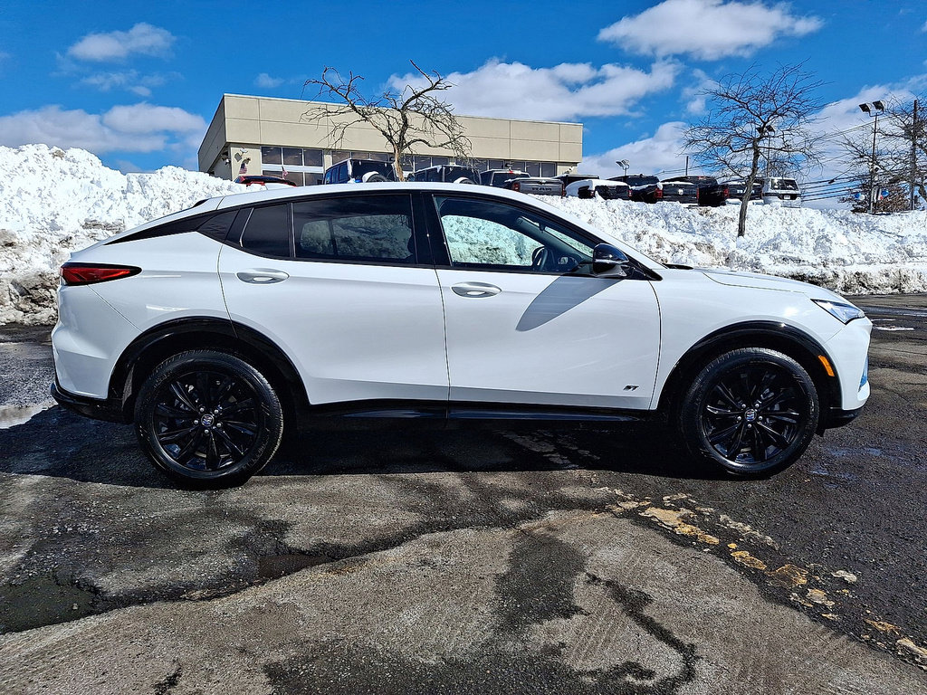 Used 2025 Buick Envista Sport Touring w/ Convenience II Package image 25