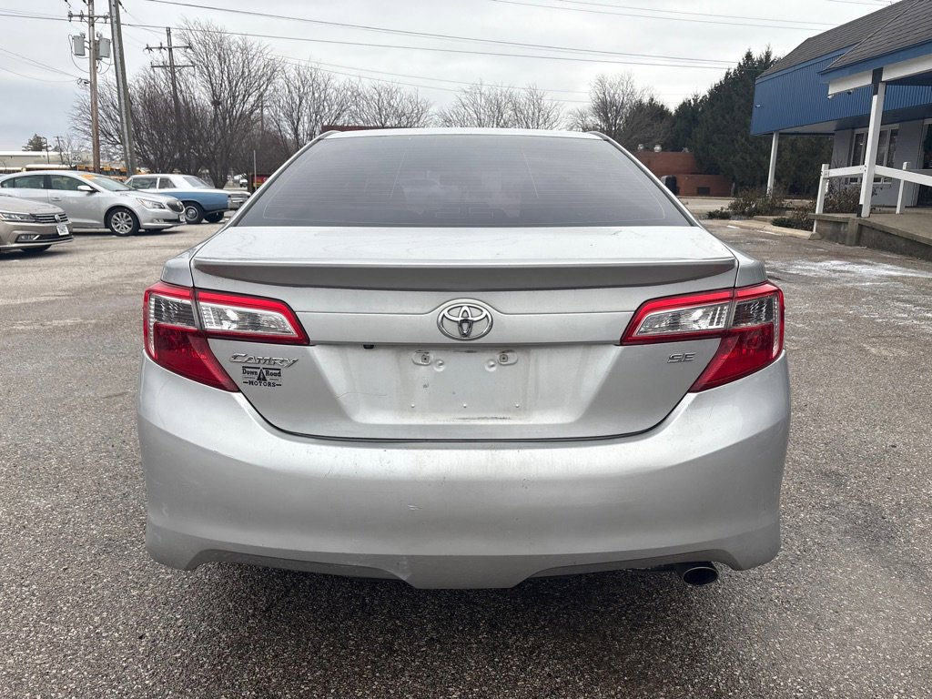 Used 2014 Toyota Camry SE image 7