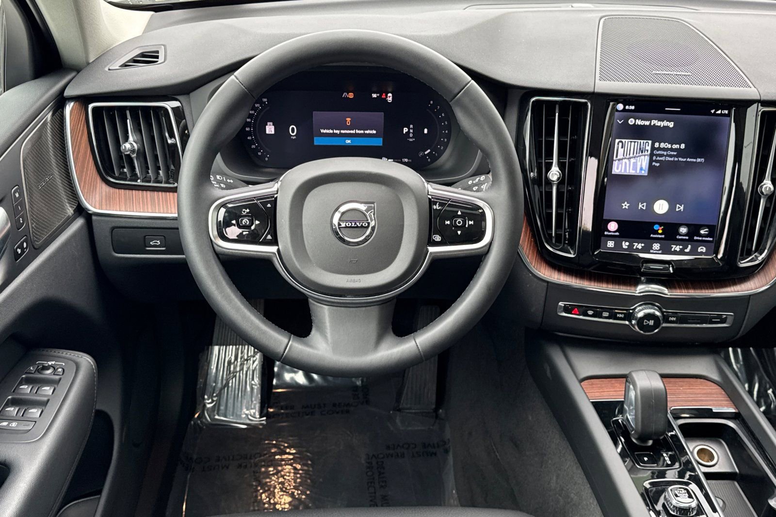 Certified 2023 Volvo XC60 B5 Plus w/ Protection Package Premier FWD image 17