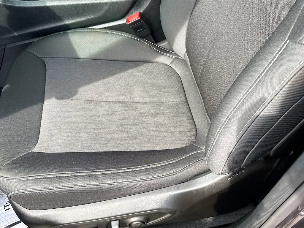 Used 2025 Jeep Grand Cherokee L Laredo RWD image 21
