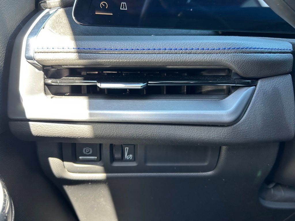 Used 2024 Cadillac XT4 Sport w/ Cold Weather Package image 51