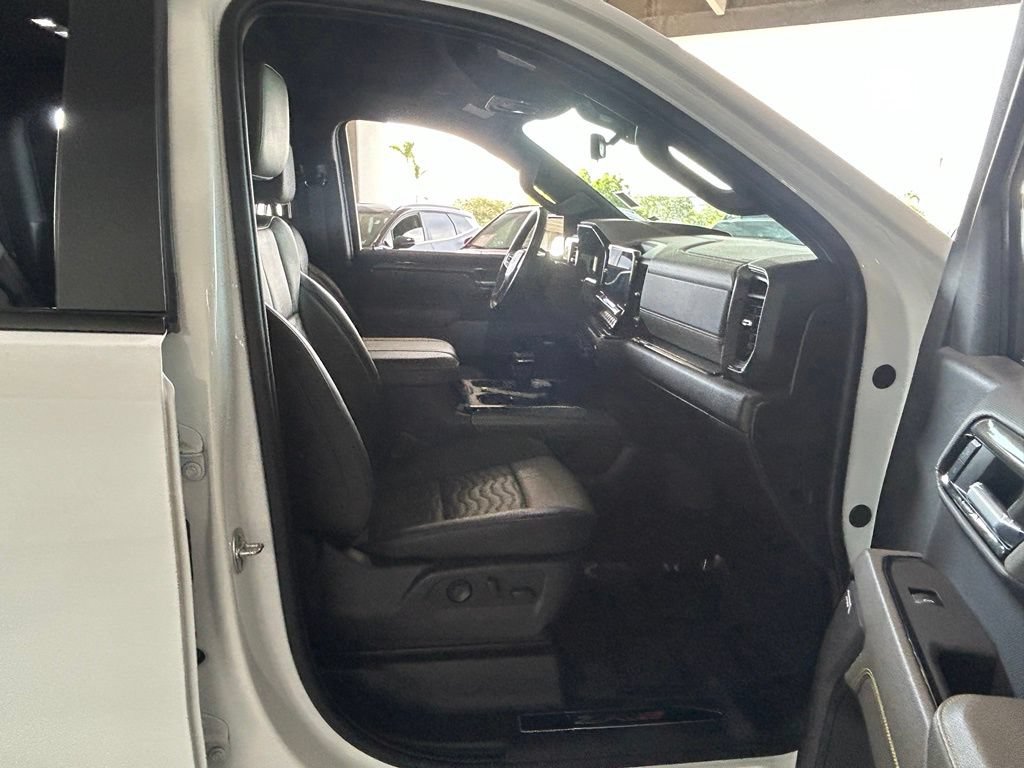 Used 2025 Chevrolet Silverado 1500 ZR2 w/ Technology Package AWD/4WD image 41