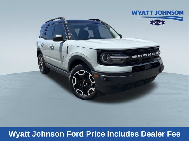 Certified 2023 Ford Bronco Sport Outer Banks w/ Tech Package AWD/4WD image 1