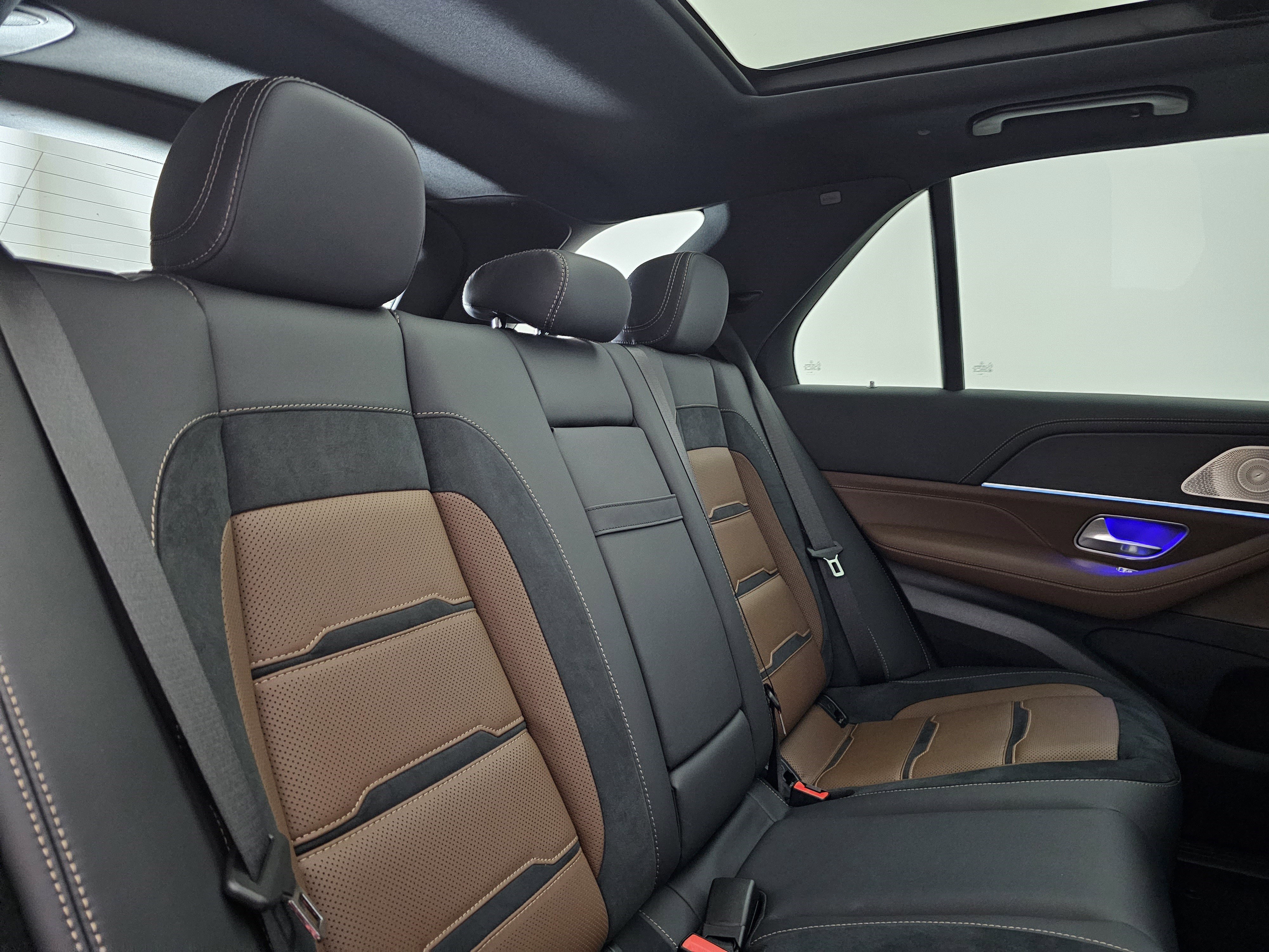 Certified 2025 Mercedes-Benz GLE 53 AMG 4MATIC image 27