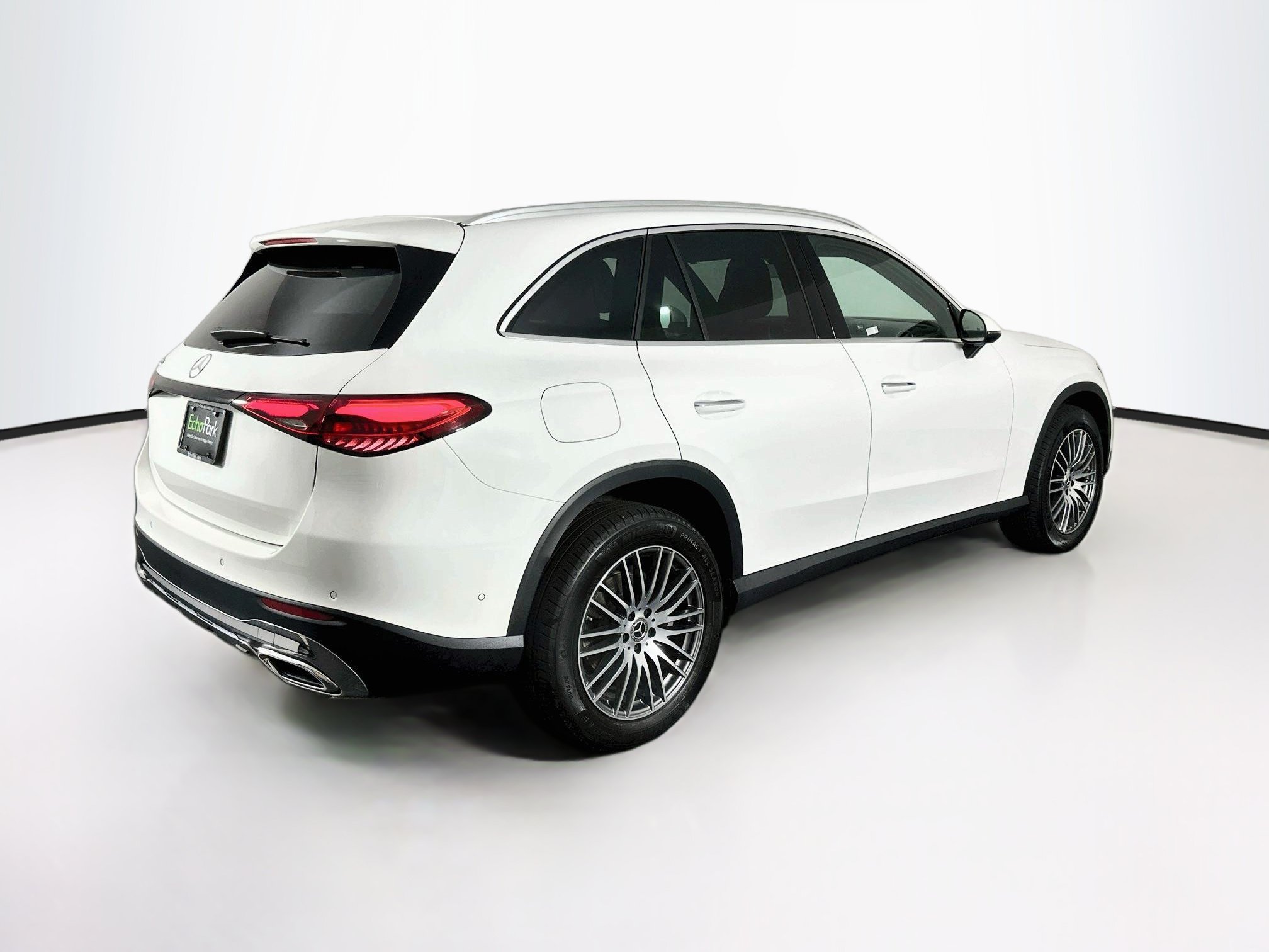 Used 2025 Mercedes-Benz GLC 300 image 9