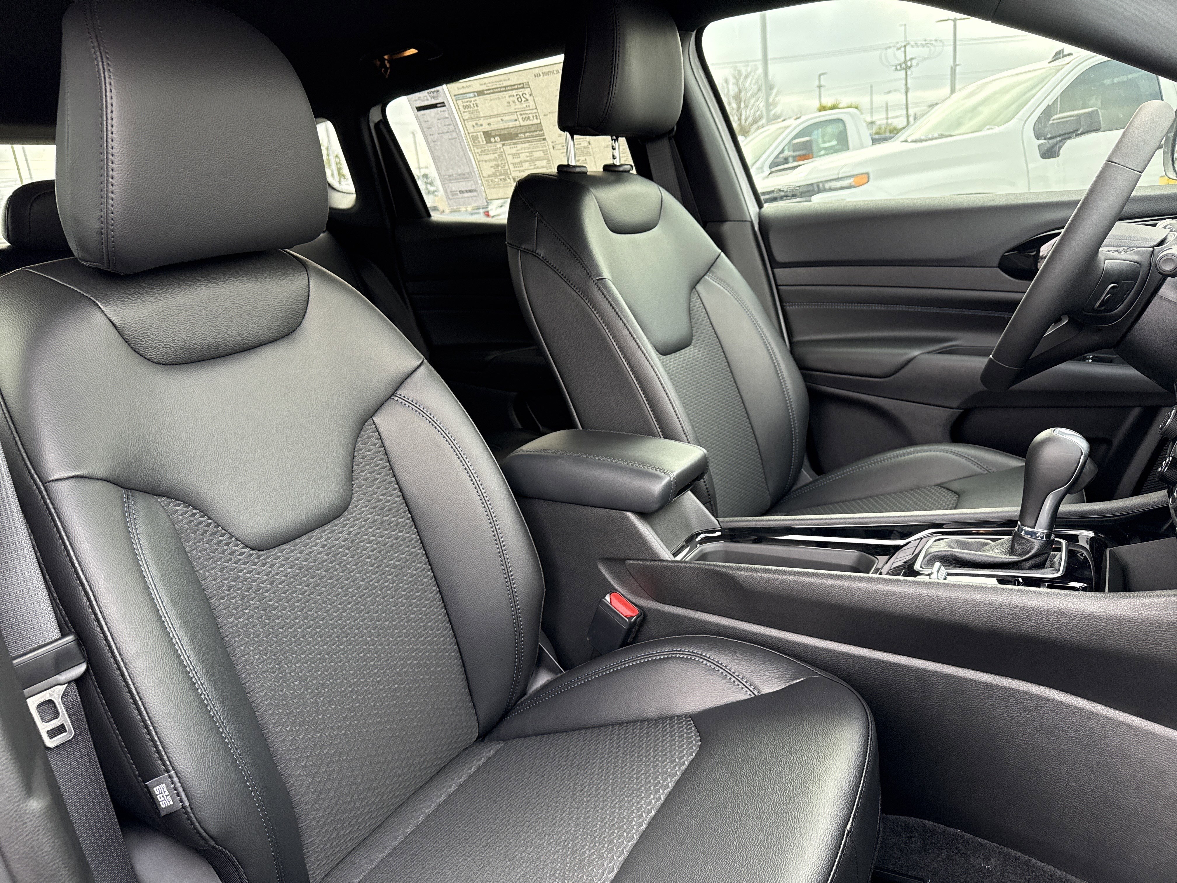 New 2026 Jeep Compass Latitude image 12