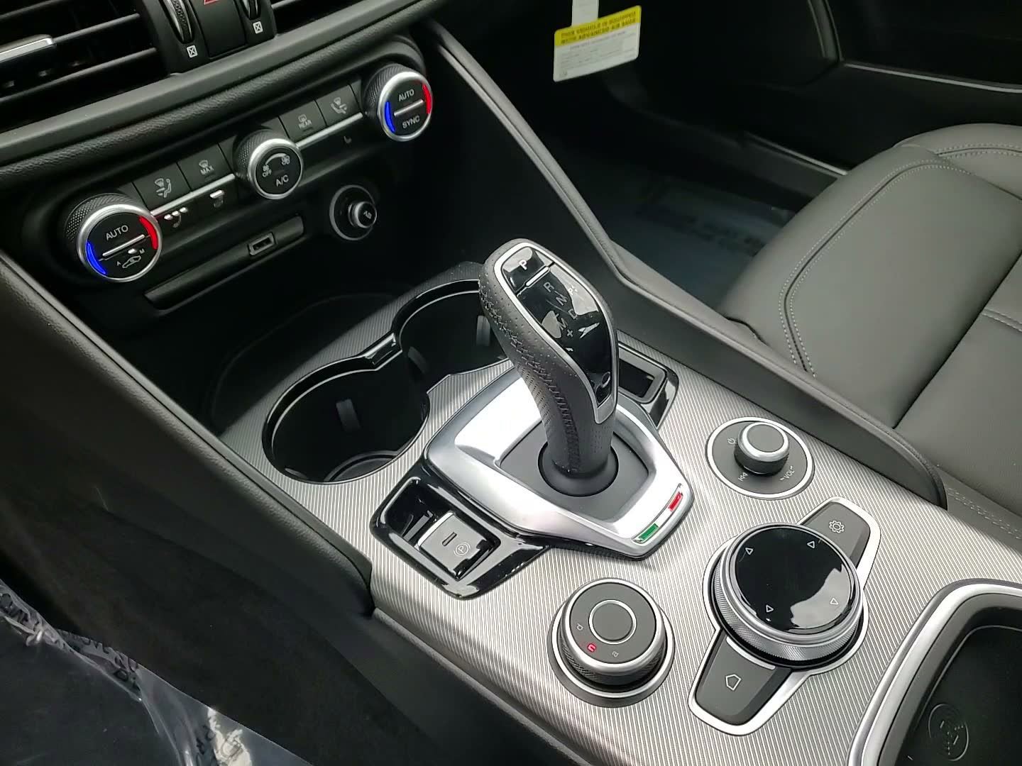 Used 2024 Alfa Romeo Giulia Ti image 28