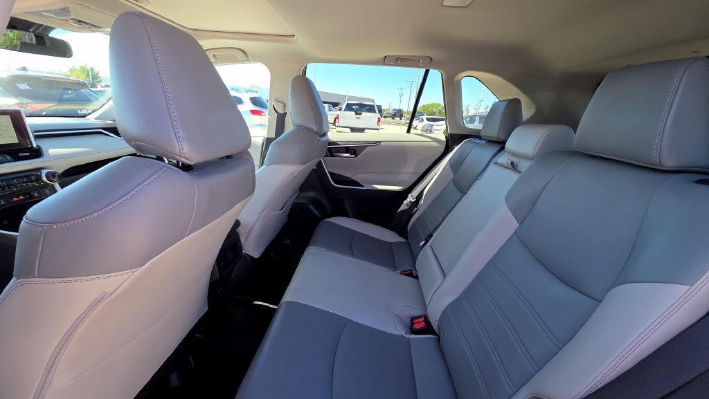 Used 2025 Toyota RAV4 XLE Premium w/ Weather Package AWD/4WD image 13