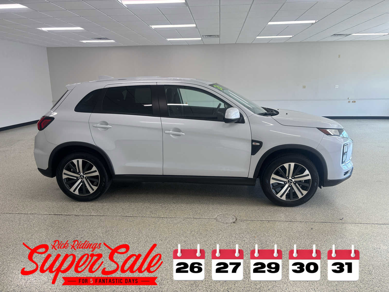 Used 2024 Mitsubishi Outlander Sport LE image 5