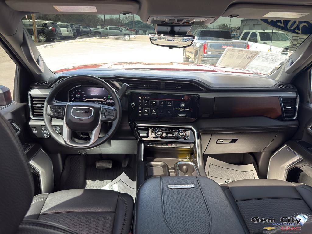 Used 2024 GMC Sierra 3500 Denali w/ Denali Reserve Package AWD/4WD image 13