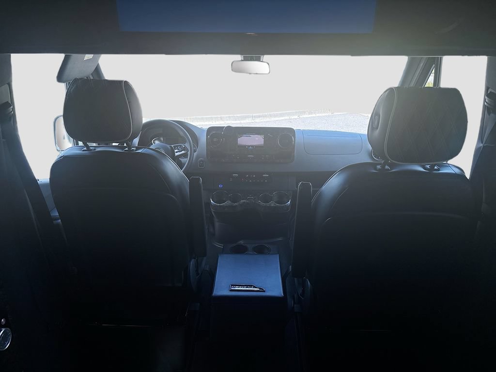 Used 2022 Mercedes-Benz Sprinter 2500 image 25