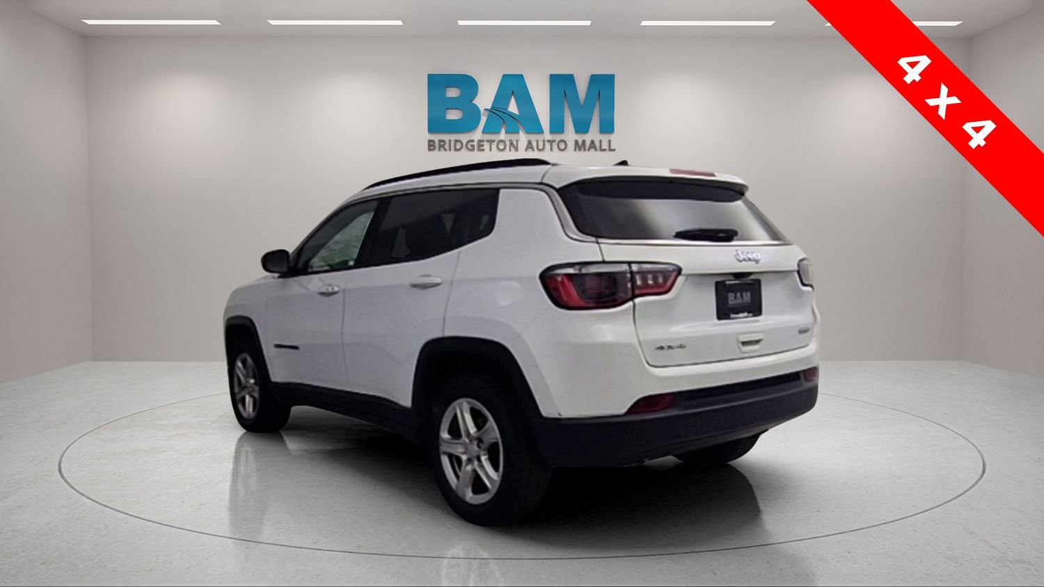 Used 2024 Jeep Compass Latitude image 5
