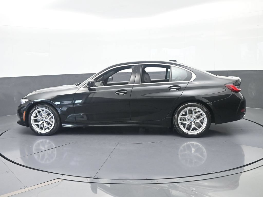 Used 2026 BMW 330i Sedan w/ Convenience Package RWD image 3