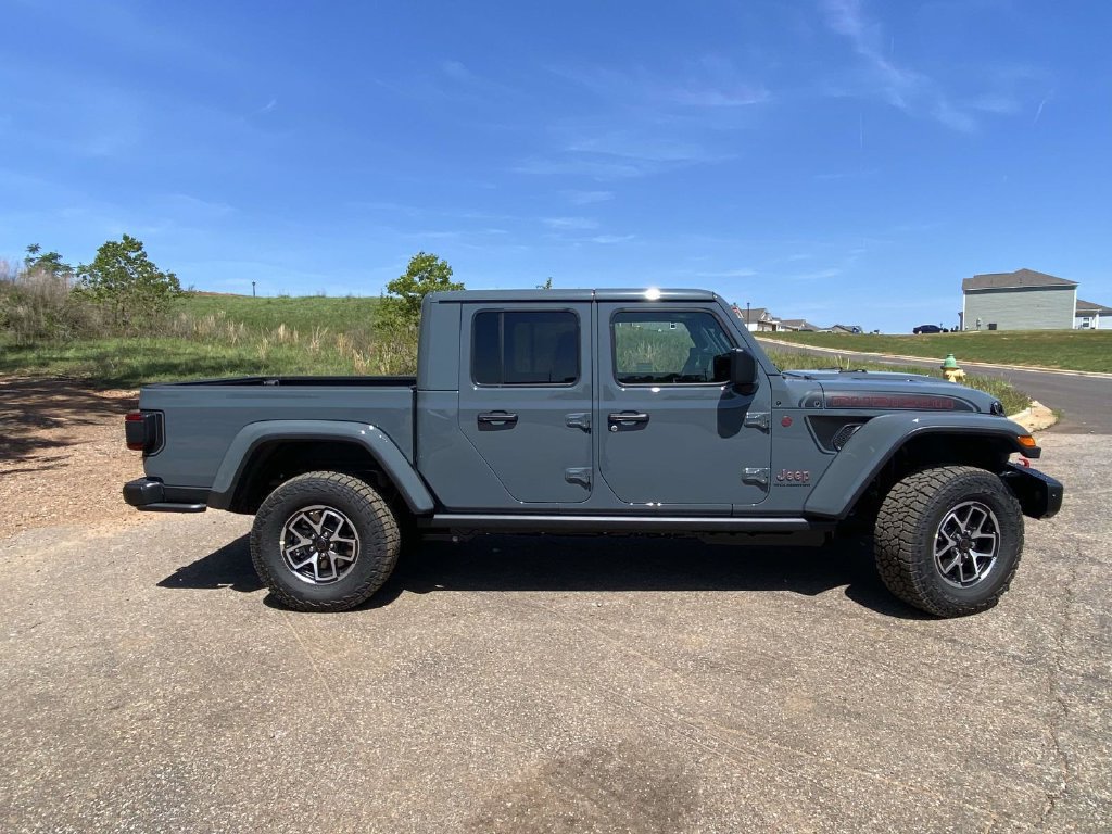 New 2026 Jeep Gladiator Mojave AWD/4WD image 36