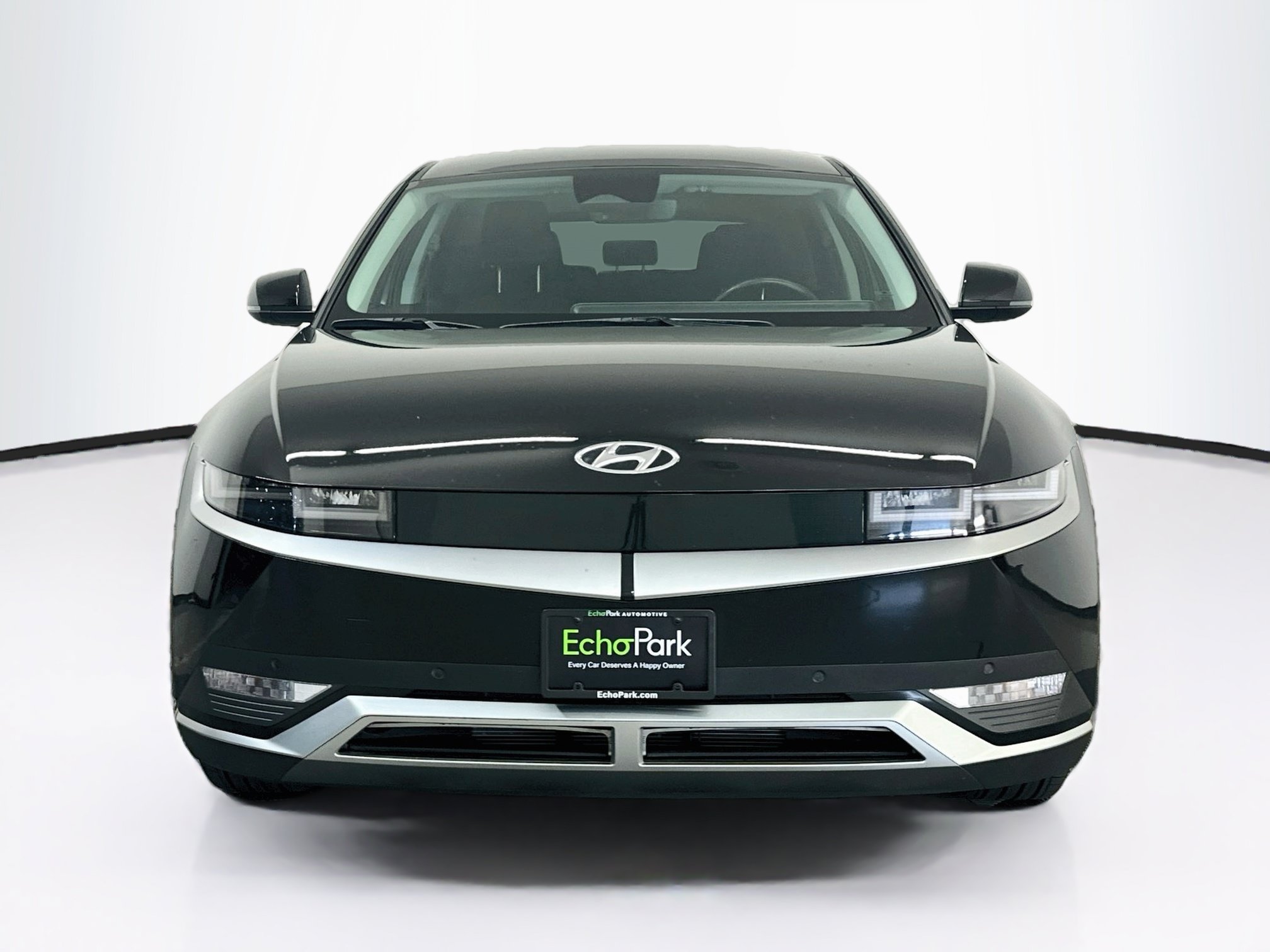 Used 2024 Hyundai Ioniq 5 SEL AWD/4WD image 2