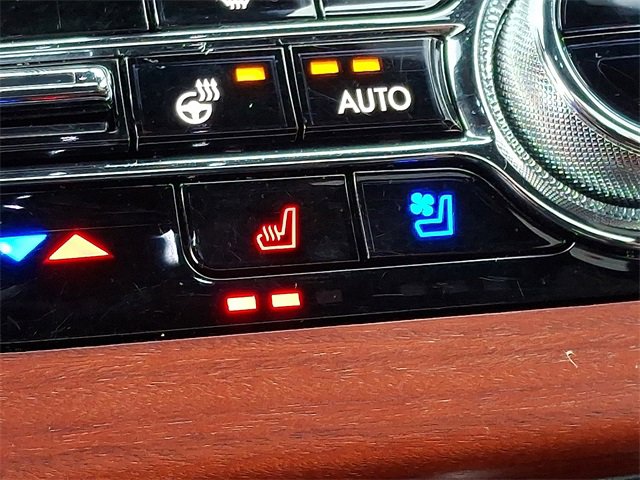 Used 2023 Lincoln Aviator Reserve w/ Equipment Group 201A image 25