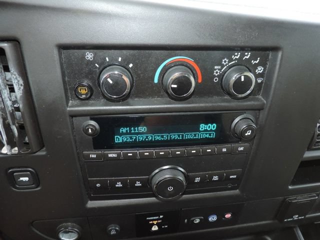 Used 2018 Chevrolet Express 3500 LT w/ LT Preferred Equipment Group RWD image 20