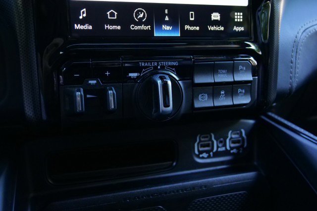 Used 2024 RAM 2500 Limited image 19